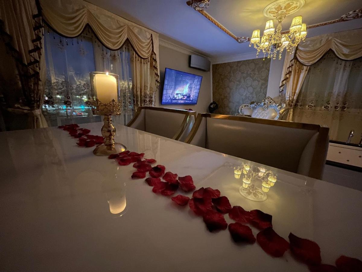 Le Petit Versailles Vernon  Ngoại thất bức ảnh